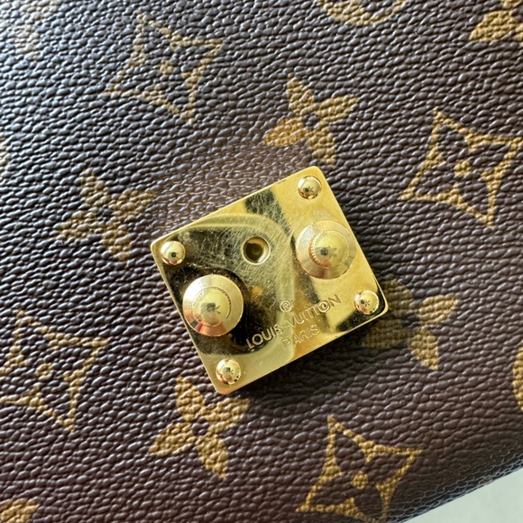 Louis Vuitton Pochette Metis Crossbody Bag - Picture 6 of 6